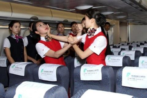 Te stewardesy potrafią rozłożyć Cię na łopatki