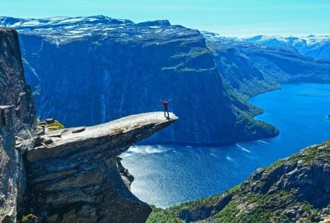 Norwegia może ograniczyć liczbę turystów na najbardziej popularnych naturalnych atrakcjach