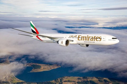 Emirates wprowadziły Boeinga 777-300ER, największy samolot pasażerski na trasie do i z Polski