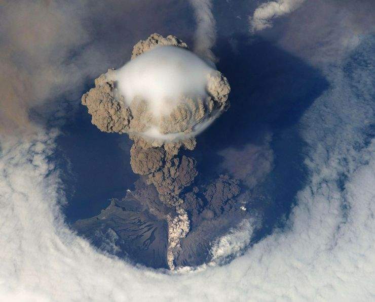 b2ap3_thumbnail_volcanic-eruption-67668_1280.jpg