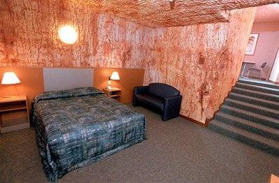 Desert_Cave_Hotel_Room