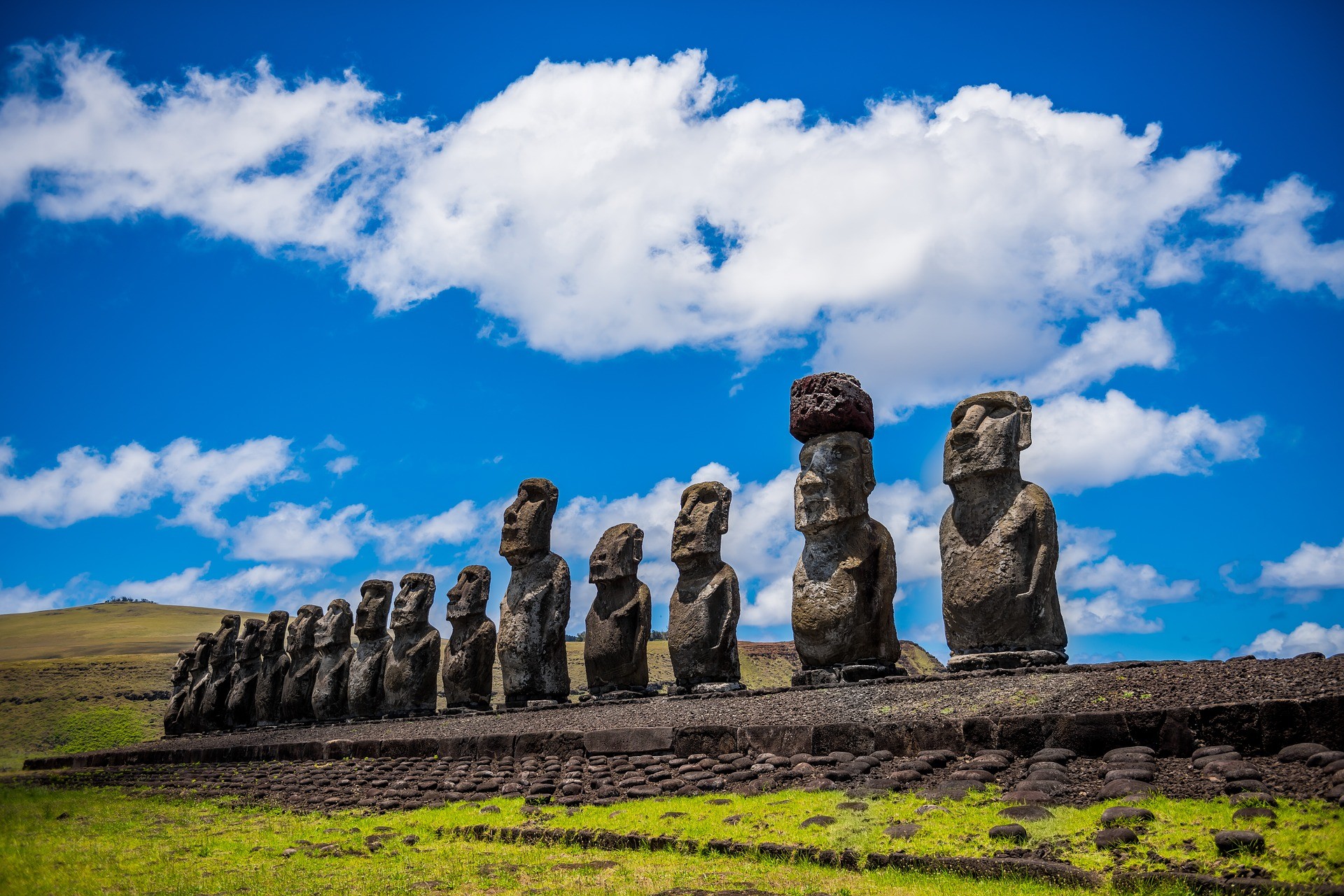 posągi Moai – Wyspa Wielkanocna