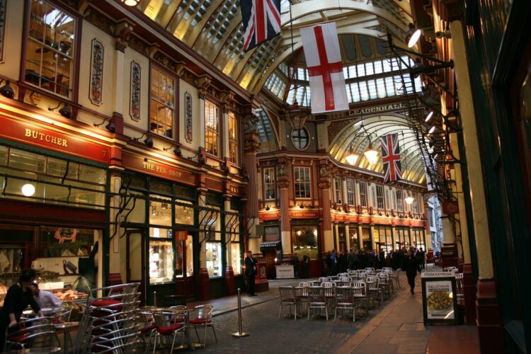 leadenhall market w londynie gdzie jest domniemane wejście na ulicę pokątną