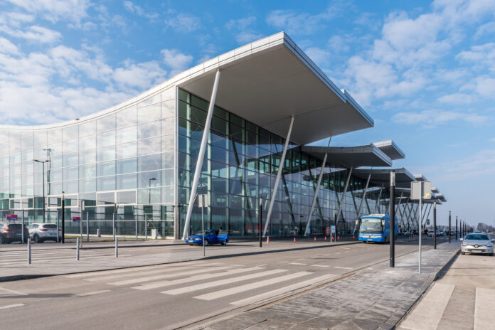 terminal portu lotniczego wrocław