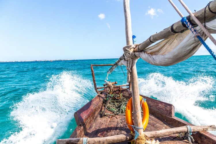 Drewniana żaglówka Zanzibar