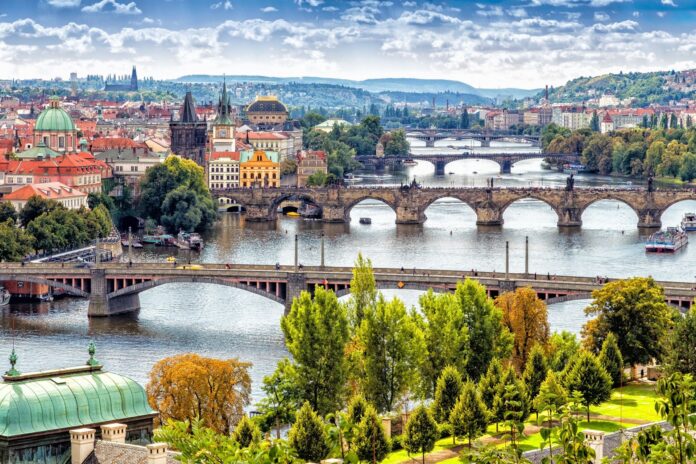 Praga widok na mosty
