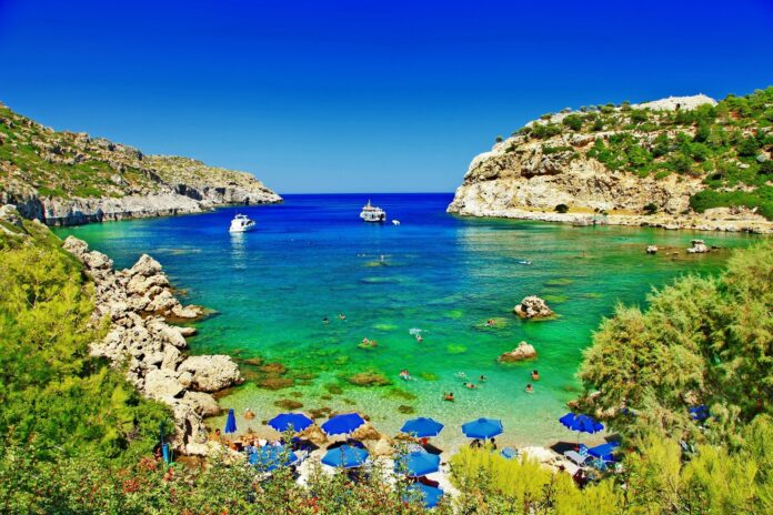 Zatoka Anthony'ego Quinn'a na wyspie Rodos