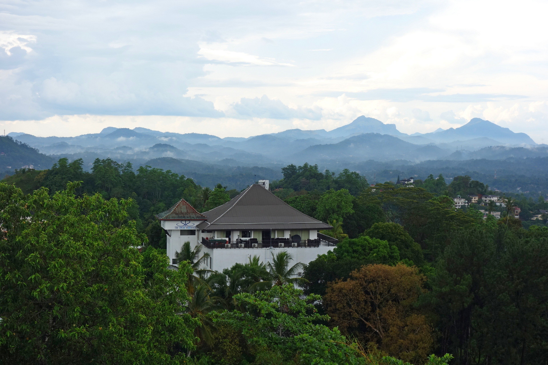 panorama z miasta kandy na sri lance