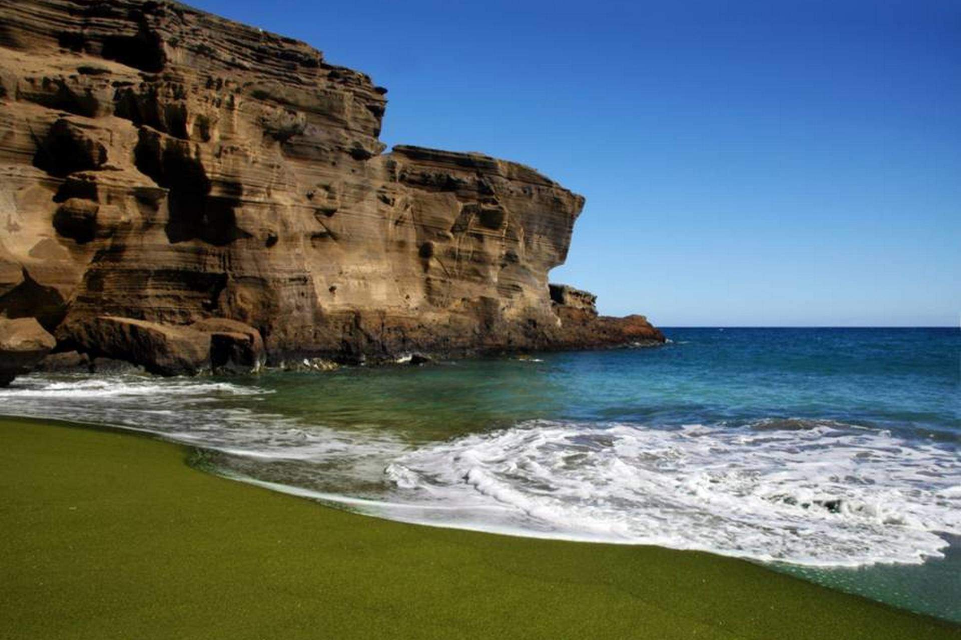 zielona plaża na hawajach