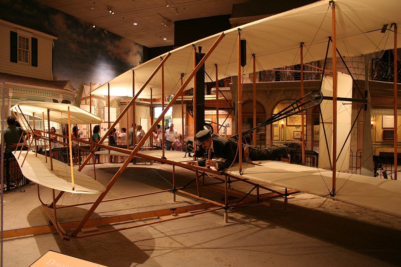 pierwszy lot samolotem - samolot Wright FLyer - Flyer I