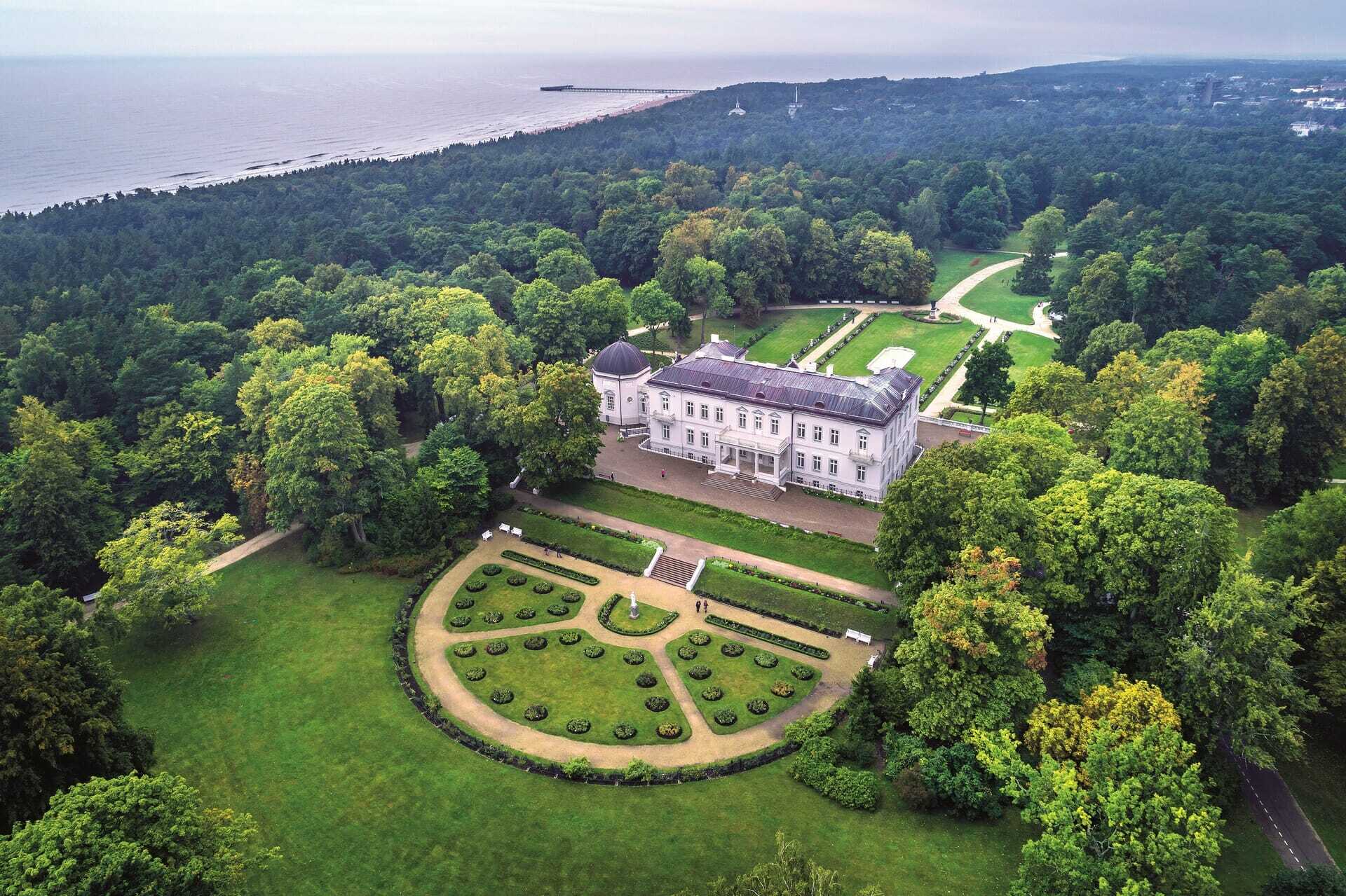 Pałac Tyszkiewiczów w Połądze – najpiękniejsze zamki w Litwie