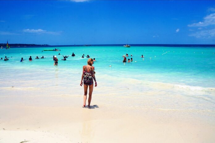 Jamaican Independence Day in Negril 💙