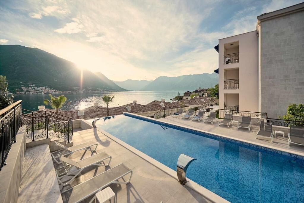 Huma Kotor Bay Hotel & Villas