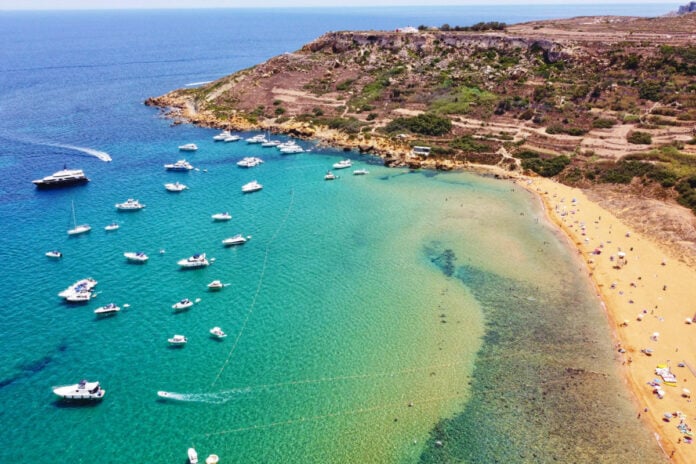 Zatoka Ramla na wyspie Gozo, Malta