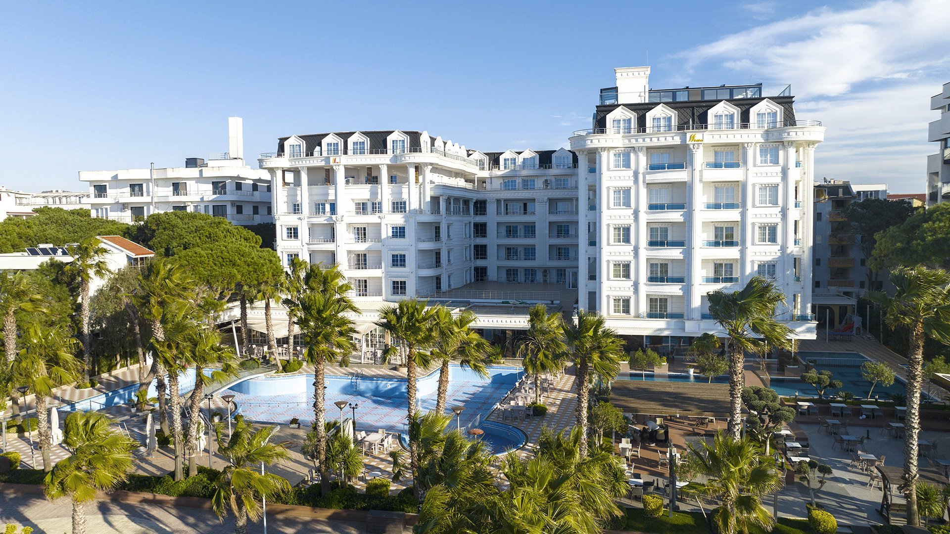 Hotel Fafa Premium