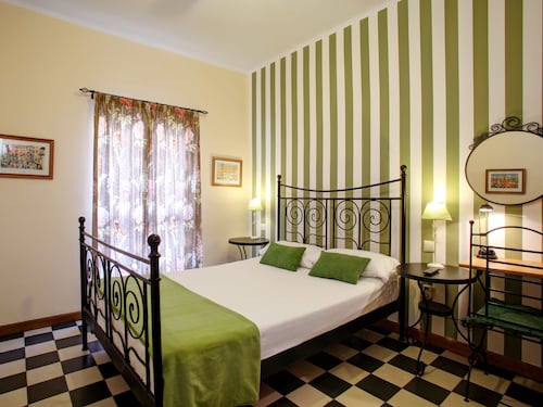 Malaga Lodge Guesthouse