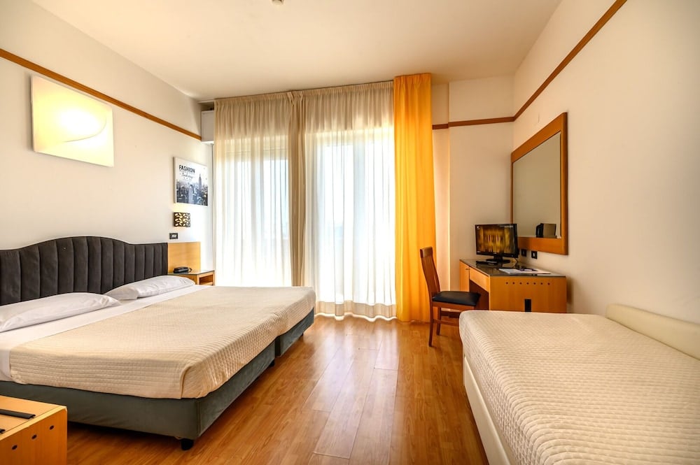 Hotel St. Gregory Park