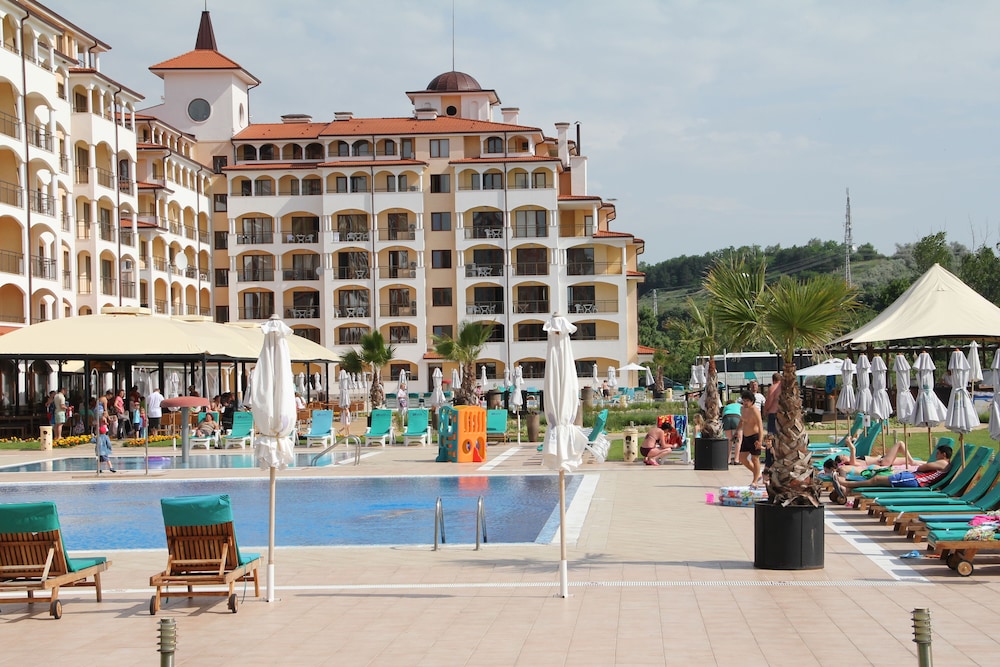 Sunrise All Suites Resort w Obzorze - basen