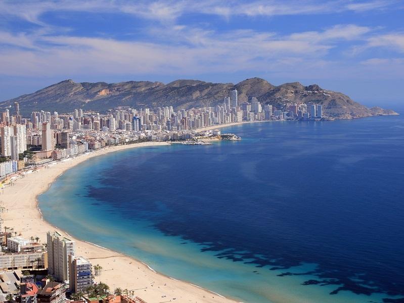 Fot. Shutterstock tanie loty na Costa Blanca