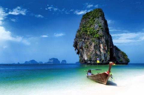 Tajlandia zakazuje wjazdu turystom. Na tę wyspę już nie polecisz!