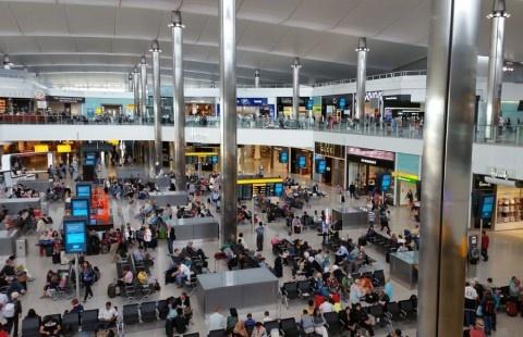 Święta pod znakiem strajków lotniczych - unikajcie Heathrow