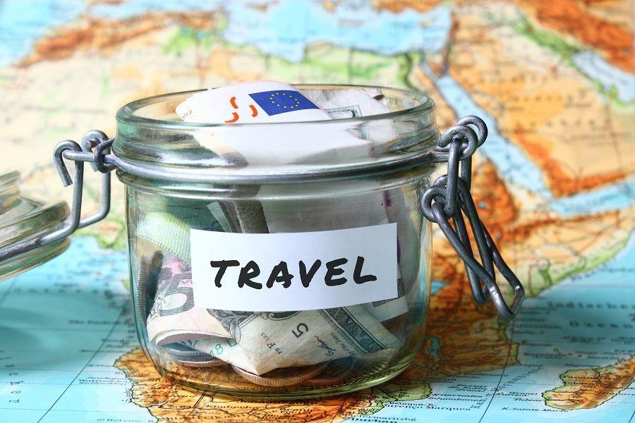 Jak zaoszczędzić pieniądze na podróżach?