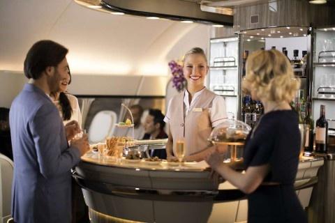 Prywatne kabiny,  prysznice, darmowe Wi-Fi oraz fotele - łóżka... czyli Airbus A380 w Emirates