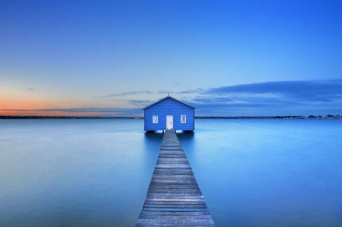 Sunrise-over-the-Matilda-Bay-boathouse-in-the-Swan-River-in-Perth-Western-Australia.-shutterstock_314786408
