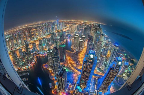 A-skyline-panoramic-view-of-Dubai-Marina-showing-the-Marina-and-Jumeirah-Beach-Residenc-shutterstock_187448249