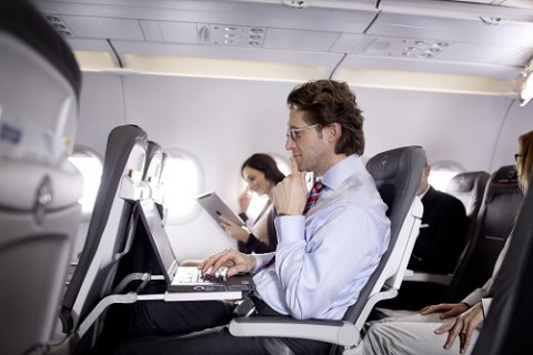 Lufthansa wprowadza internet LTE w trakcie lotów w Europie
