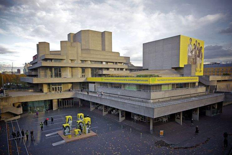 b2ap3_thumbnail_800px-National_Theatre_London.jpg