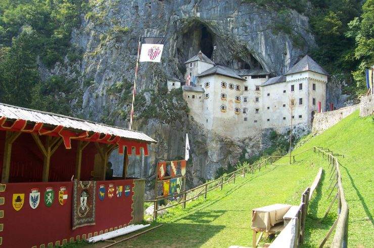 b2ap3_thumbnail_Panorama_del_castello_di_Predjama_Foto_Luca_Giarelli.jpg