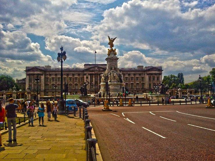 Czy Królowa będzie musiała opuścić Pałac Buckingham?