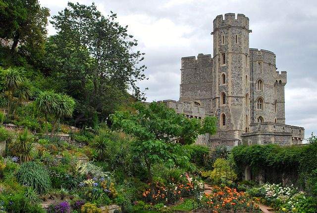 b2ap3_thumbnail_windsor-castle-717051_640.jpg