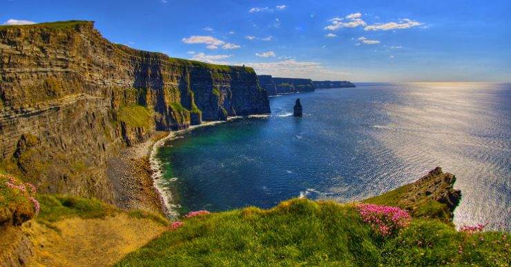 b2ap3_thumbnail_Cliffs-of-Moher-shutterstock_83136454_small.jpg