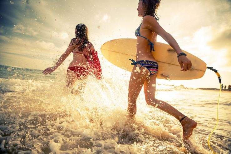 b2ap3_thumbnail_Surfers-shutterstock_255497398_small.jpg