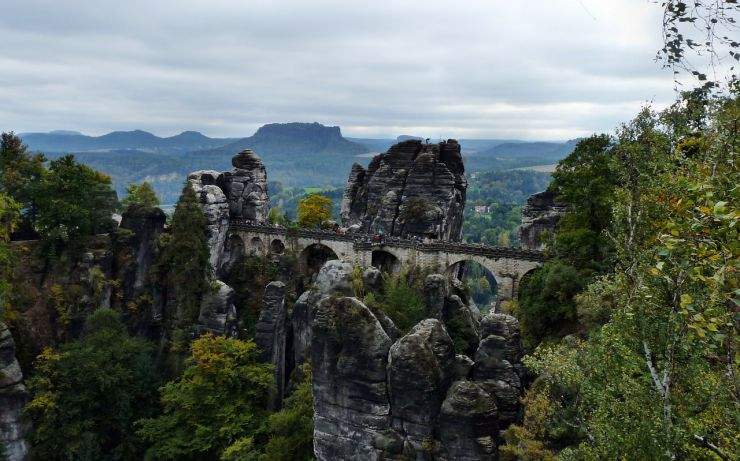 b2ap3_thumbnail_view-of-the-basteibrucke-54738_1280.jpg