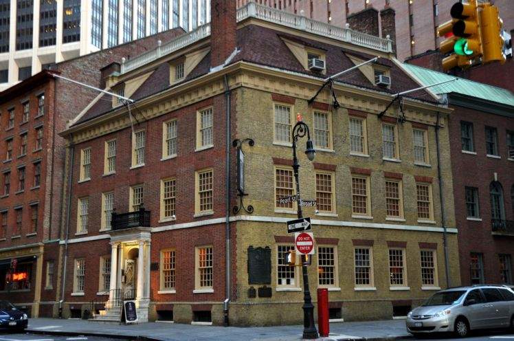 b2ap3_thumbnail_Fraunces_Tavern_Block.JPG