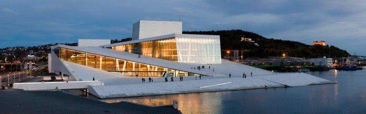 b2ap3_thumbnail_Full_Opera_by_night.jpg