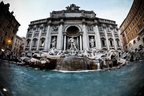 rzym zwiedzanie, fontanna di trevi