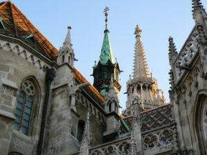 762911_old_church_in_budapest