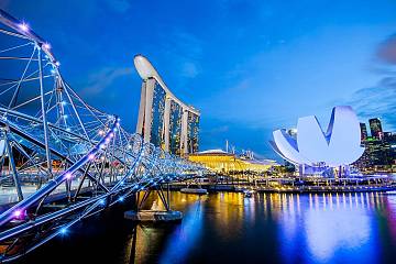 Singapur z Warszawy: 6 nocy za 4459 zł/os. i święto w środku tygodnia