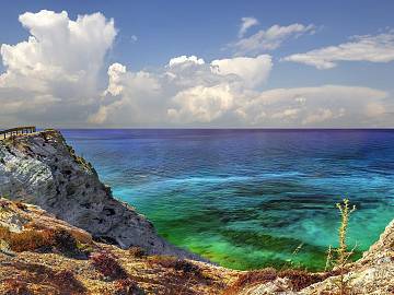 Pafos z Modlina na 8 nocy za 1389 zł/os. Jesienny Cypr pełen słońca ☀️