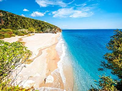 Albania last minute z Wrocławia. Tydzień all inclusive w nowym 4⭐ hotelu od 2399 zł/os.🔥