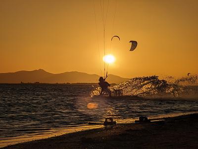 Kitesurfing na Sycylii. Wakacje, które zamieniają się w nową pasję