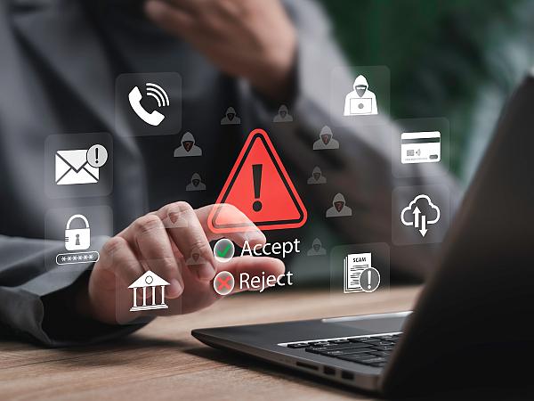 Masz zaplanowany wyjazd? Uważaj – oszuści wykorzystują Twoją rezerwację