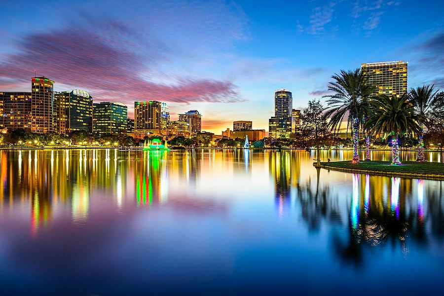Panorama Orlando nad jeziorem Eola