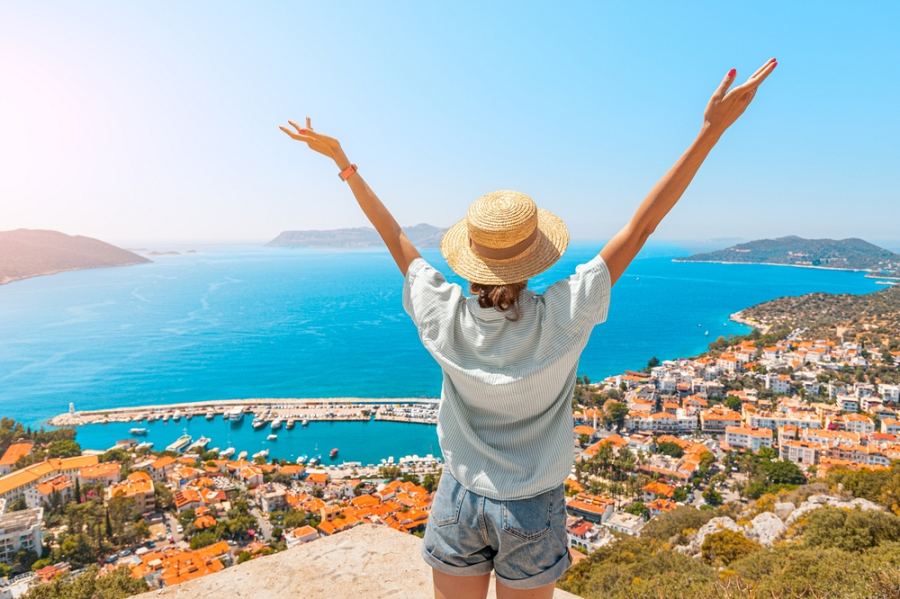 Widok na egejskie wybrzeże i port w okolicach Bodrum
